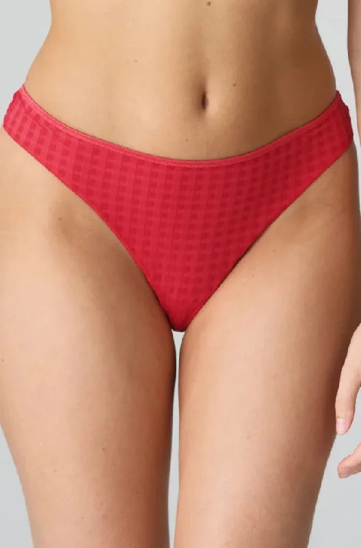 seamless anti - static women briefs for a hassle - free experienceAvro Thong (Scarlet)