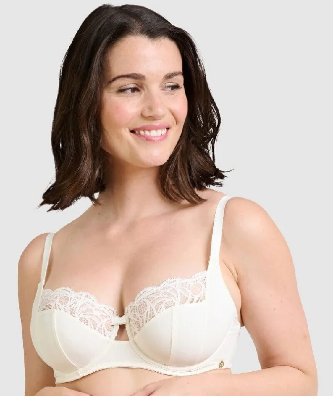 Women's white bras for a clean appearanceSans Complexe Ariane Essential Full Cup Underwired Bra - Ivory