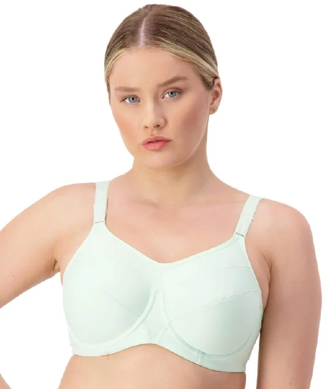 Women's convertible bras with multiple strap optionsTriumph Triaction Ultra Underwired Sports Bra - Mint Frappe